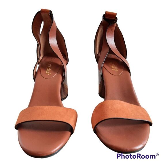Crape Myrtle Suede Chunky Heel Sandals - Picture 3 of 5